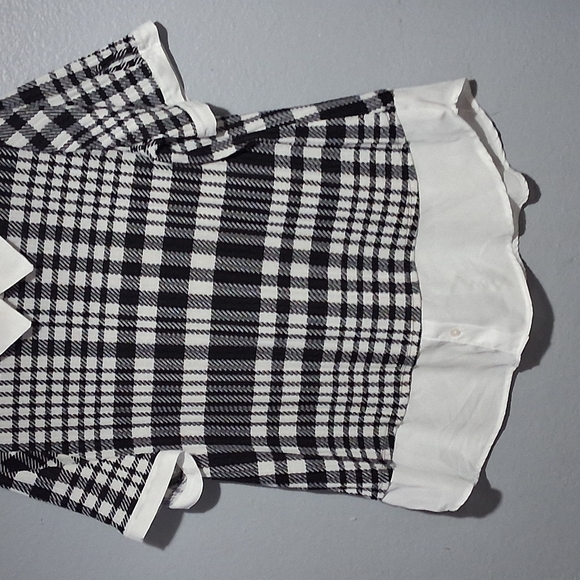 MISA Classic Black and White Checkered Blouse - Picture 2 of 9